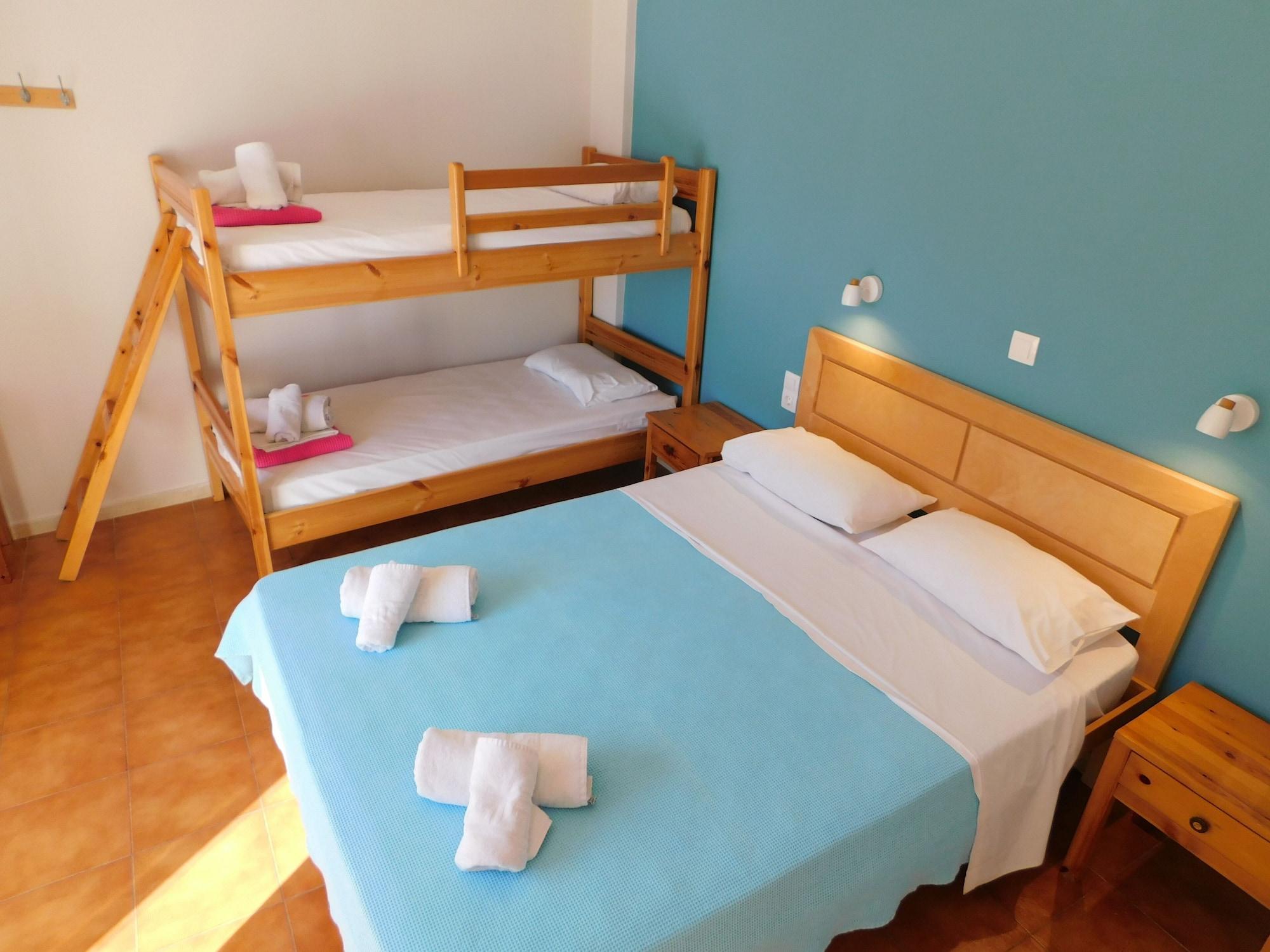 Perdika Mare Guesthouse מראה חיצוני תמונה